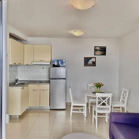 Katara Apartment *